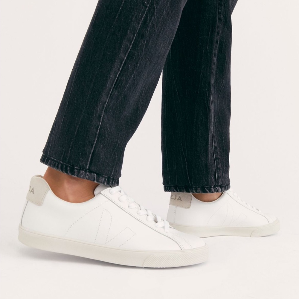 Veja Esplar Womens Leather Sneakers